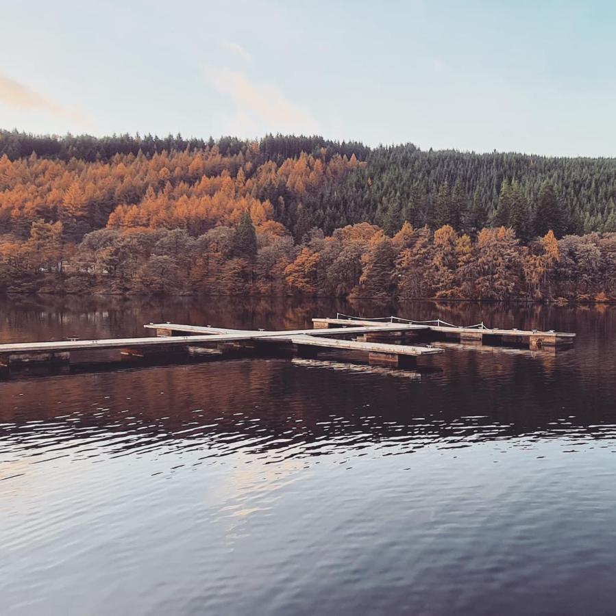 Bonnie Lodge-Lochside Location With Hot Tub Invergarry Zewnętrze zdjęcie