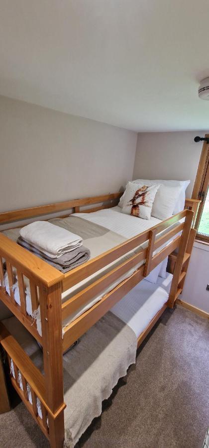 Bonnie Lodge-Lochside Location With Hot Tub Invergarry Zewnętrze zdjęcie