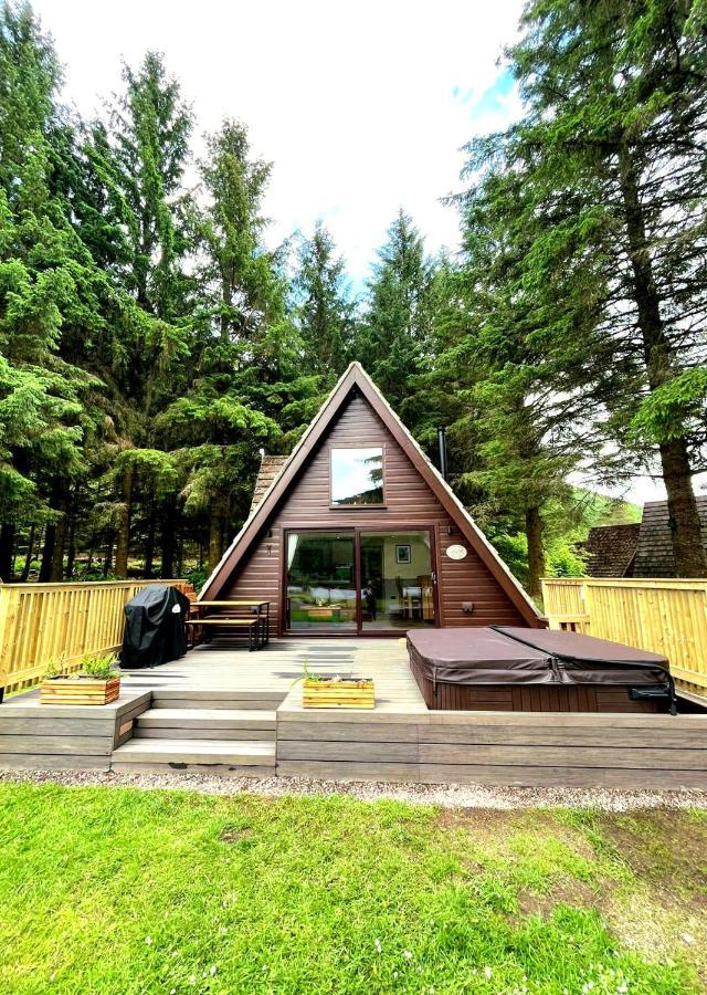 Bonnie Lodge-Lochside Location With Hot Tub Invergarry Zewnętrze zdjęcie