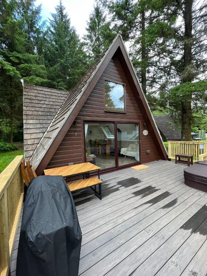 Bonnie Lodge-Lochside Location With Hot Tub Invergarry Zewnętrze zdjęcie