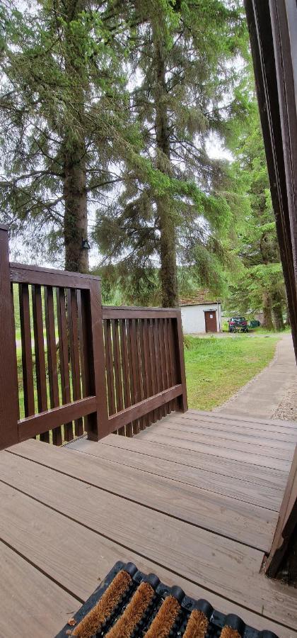 Bonnie Lodge-Lochside Location With Hot Tub Invergarry Zewnętrze zdjęcie
